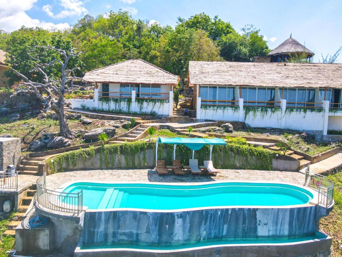 Theodor Hotel Labuan Bajo Kültér fotó