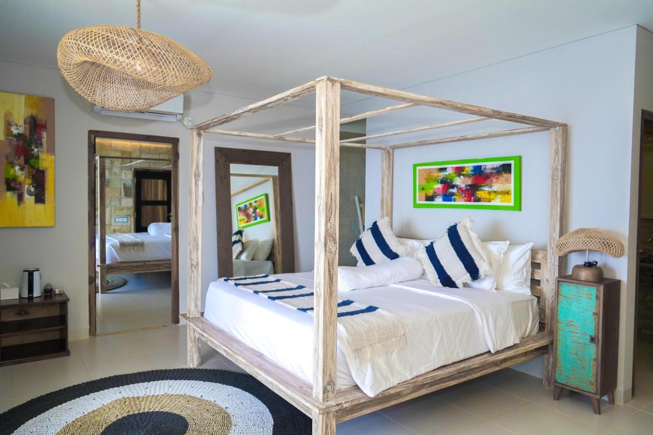 Theodor Hotel Labuan Bajo Kültér fotó