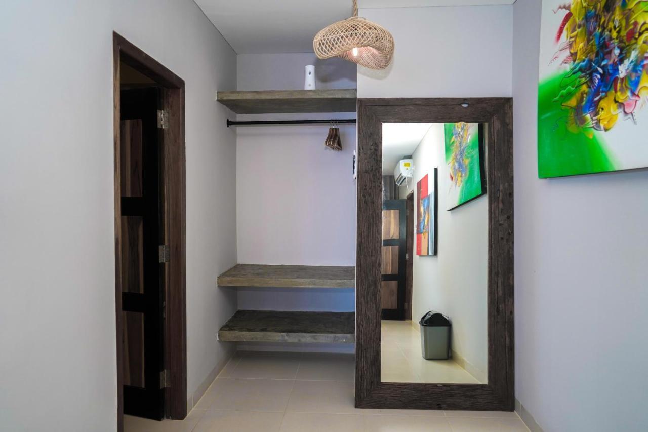 Theodor Hotel Labuan Bajo Kültér fotó