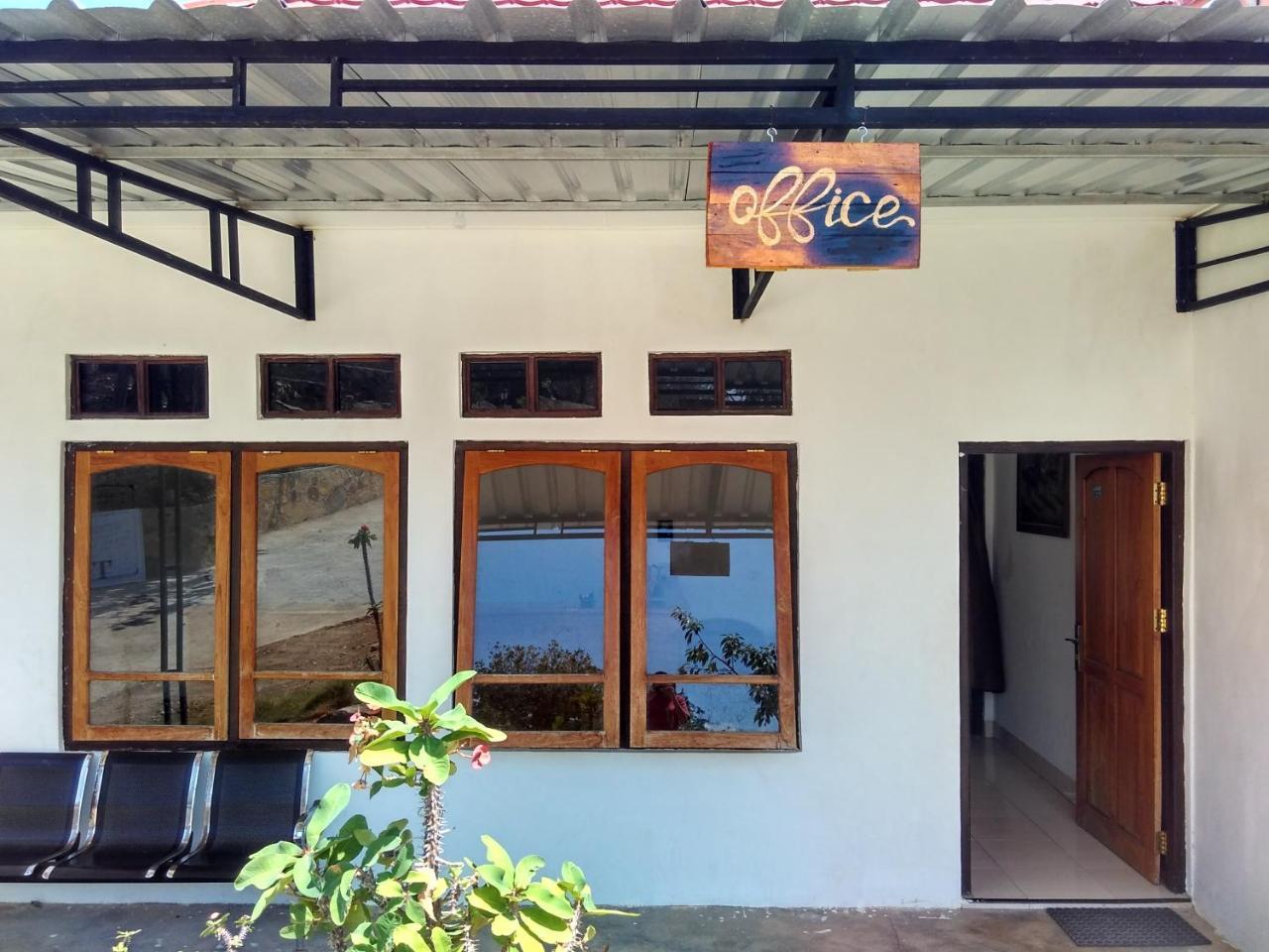 Theodor Hotel Labuan Bajo Kültér fotó
