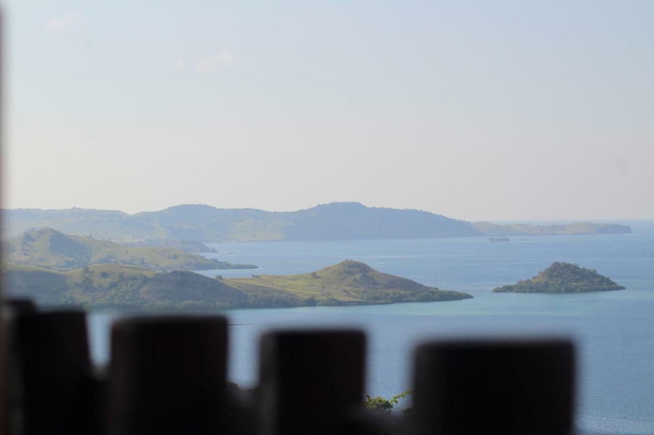 Theodor Hotel Labuan Bajo Kültér fotó